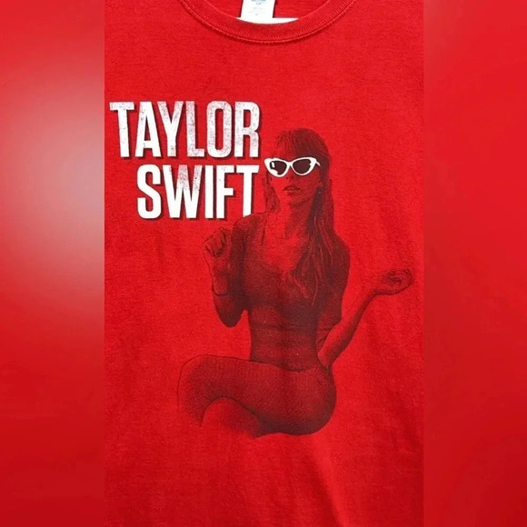 2013 Taylor Swift International Red Tour Concert Gildan T-Shirt SM - Picture 5 of 15